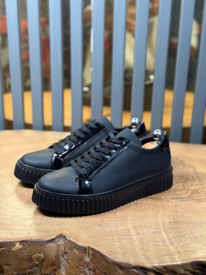 YENİ SEZON ZR CRAZY MODEL - SİYAH DERİ YENİ SEZON ZR CRAZY MODEL - SİYAH DERİ