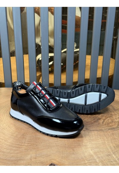 YENİ SEZON TMY SNEAKER MODEL - SİYAH RUGAN / MAT
