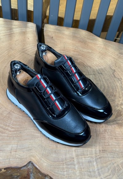 YENİ SEZON TMY SNEAKER MODEL - SİYAH RUGAN / MAT YENİ SEZON TMY SNEAKER MODEL - SİYAH RUGAN / MAT