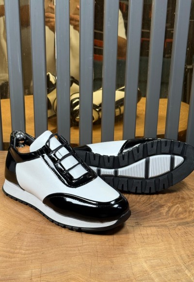 YENİ SEZON ZR SNEAKER MODEL -BEYAZ MAT - SİYAH RUGAN YENİ SEZON ZR SNEAKER MODEL -BEYAZ MAT - SİYAH RUGAN