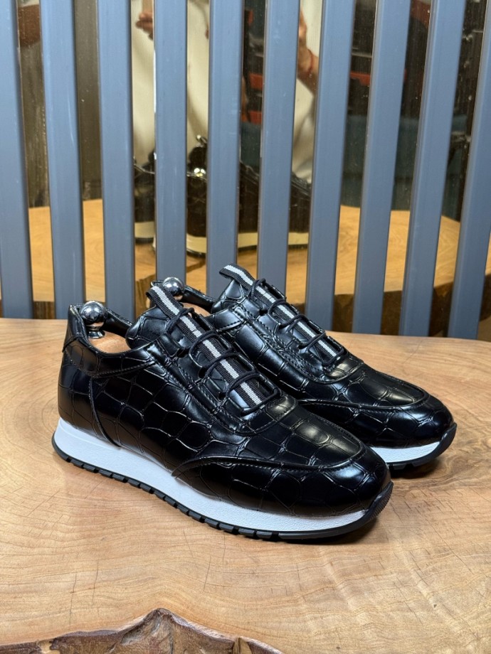 YENİ SEZON ZR SNEAKER MODEL - SİYAH KROKAN YENİ SEZON ZR SNEAKER MODEL - SİYAH KROKAN