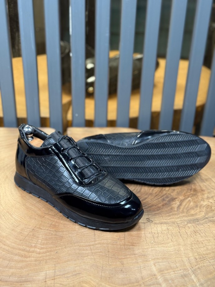 YENİ SEZON ZR SNEAKER MODEL - SİYAH KROKAN RUGAN