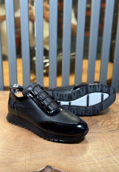 YENİ SEZON ZR SNEAKER MODEL - SİYAH RUGAN MAT