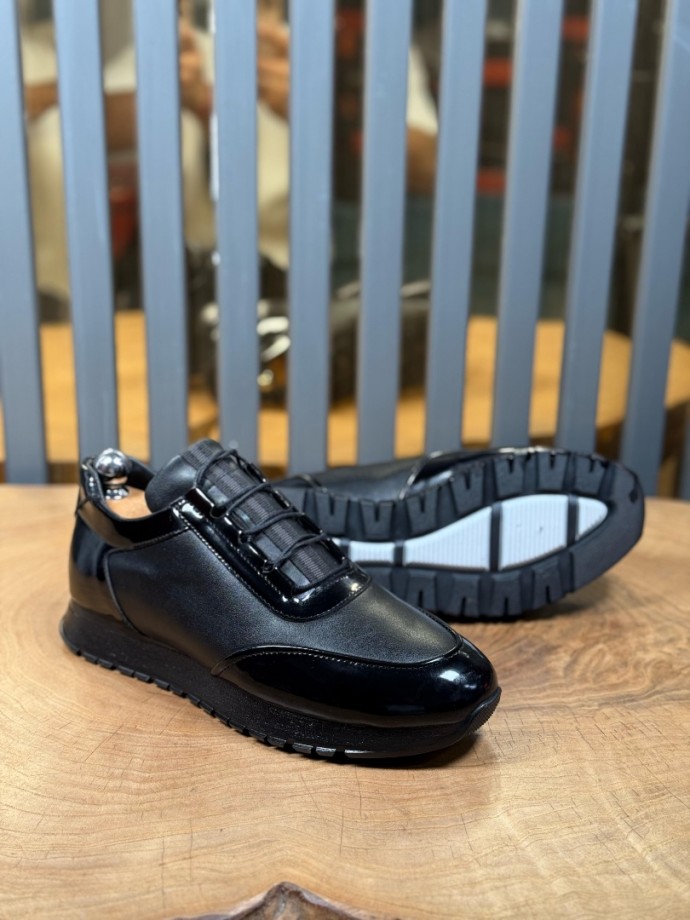 YENİ SEZON ZR SNEAKER MODEL - SİYAH RUGAN MAT