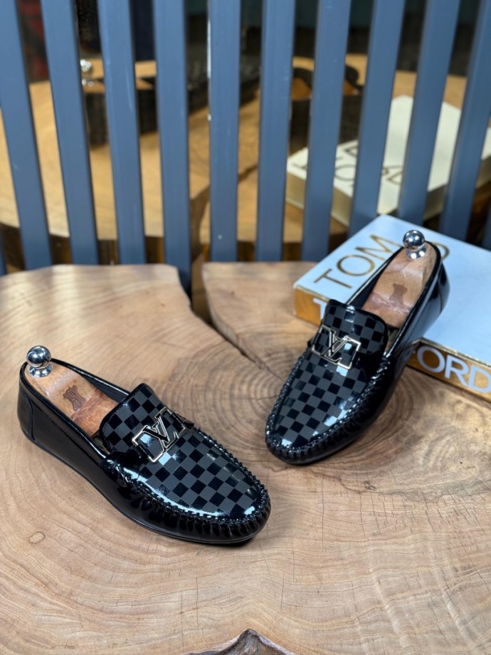 YENİ SEZON YAZLIK LV ROK MODEL - DAMALI RUGAN DERİ