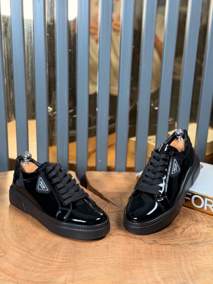 YENİ SEZON CASUAL PRD MODEL - SİYAH RUGAN