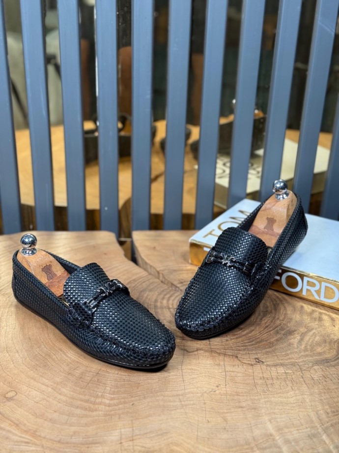 YAZLIK ROK MODEL - ÖZEL SİYAH DERİ