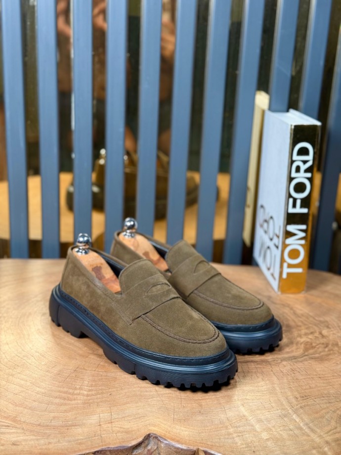 YENİ SEZON CASUAL MODEL - HAKİ SÜET YENİ SEZON CASUAL MODEL - HAKİ SÜET
