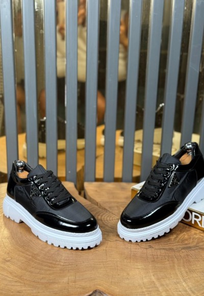 YENİ SEZON CASUAL PRD MODEL - SİYAH RUGAN VE SATEN ÖZEL DERİ KAPLAMA 