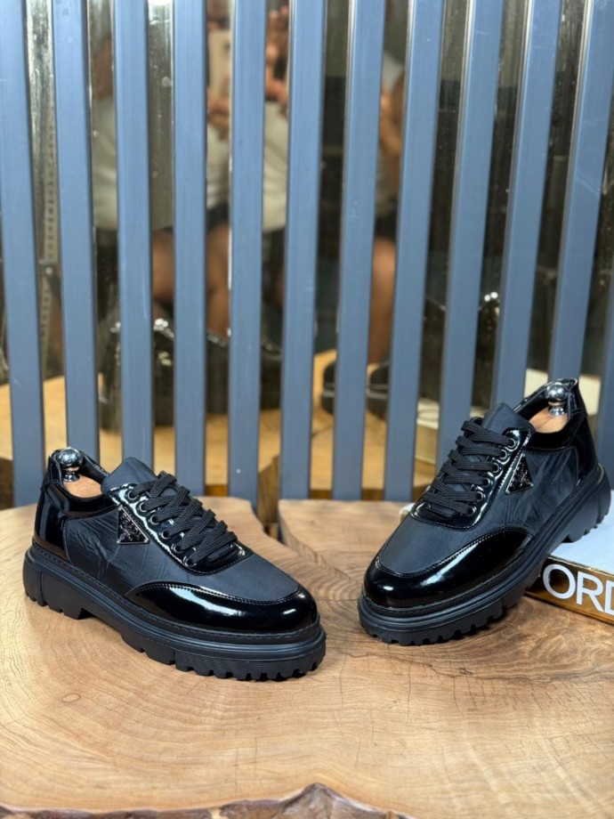 YENİ SEZON CASUAL PRD MODEL - SİYAH RUGAN VE SATEN ÖZEL DERİ KAPLAMA YENİ SEZON CASUAL PRD MODEL - SİYAH RUGAN VE SATEN ÖZEL DERİ KAPLAMA