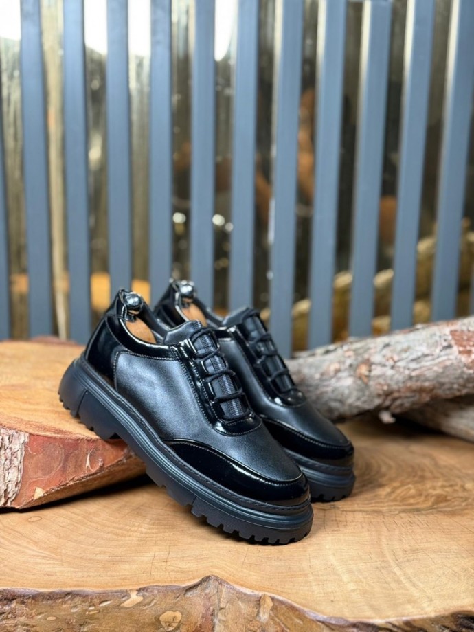 YENİ SEZON ZRA CASUAL PREMIUM MODEL - SİYAH MAT VE RUGAN DERİ