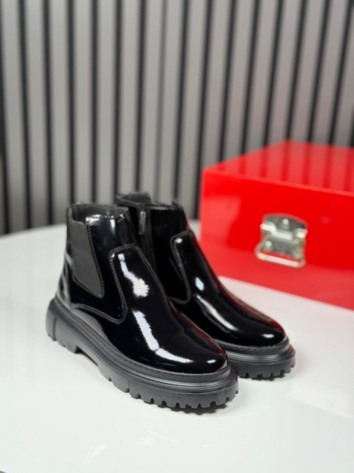 2025 CHELSEA İTALYAN SİYAH RUGAN FERMUARLI EVA BOT - SİYAH RUGAN BOT