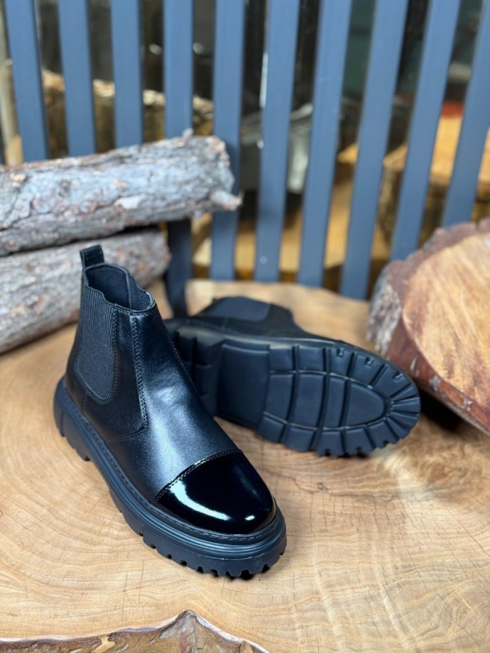 2025 PRD CHELSEA RUGAN VE MAT  BOT - SİYAH RUGAN VE MAT 