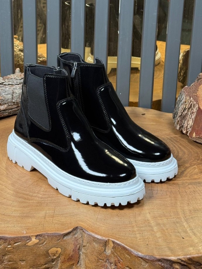 2025 YENİ SEZON EVA PRD SİYAH RUGAN BOT - SİYAH RUGAN DERİ 