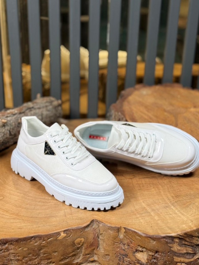  YENİ SEZON  İTHAL PRD   MODEL  BEYAZ SATEN RUGAN DERİ 