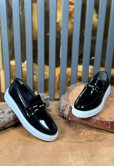 YENİ SEZON İTHAL PRD TOKALI MODEL SİYAH RUGAN DERİ YENİ SEZON İTHAL PRD TOKALI MODEL SİYAH RUGAN DERİ