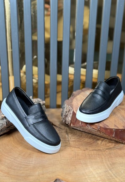 YENİ SEZON İTHAL SARAR MODEL SİYAH DERİ YENİ SEZON İTHAL SARAR MODEL SİYAH DERİ